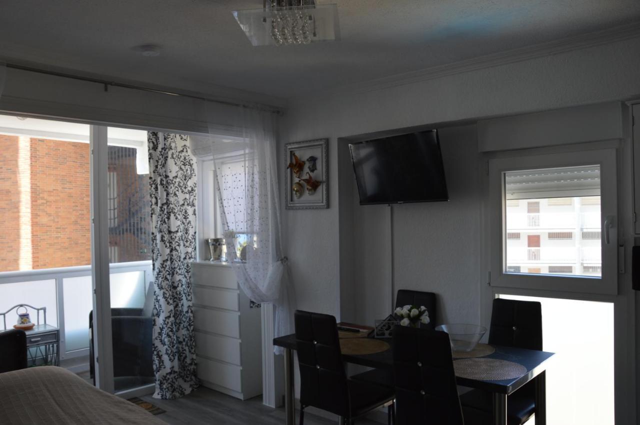 Inlesa 5A Holiday Apt With Pool เบนิดอร์ม ภายนอก รูปภาพ