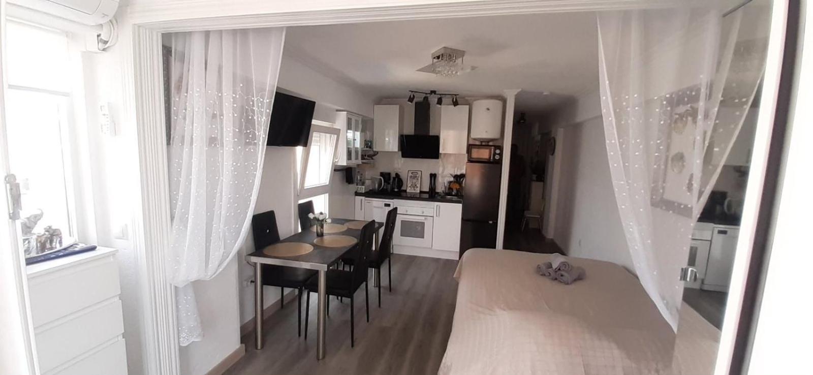 Inlesa 5A Holiday Apt With Pool เบนิดอร์ม ภายนอก รูปภาพ